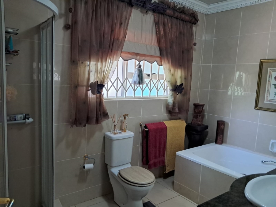 3 Bedroom Property for Sale in Riebeeckstad Free State